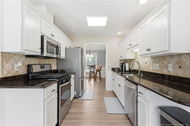 5829 Finish Line Drive, Hope Mills, NC 28348