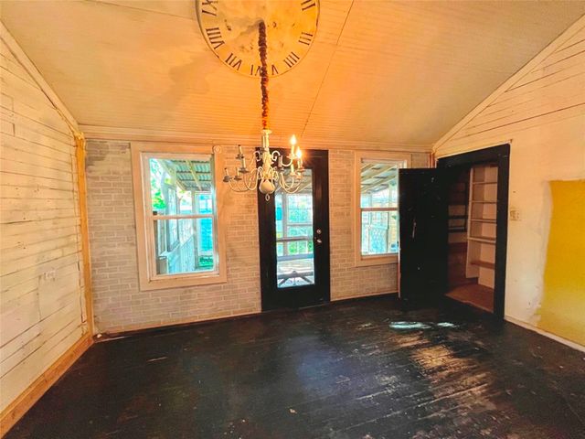 301 S Main Street, Crandall, TX 75114