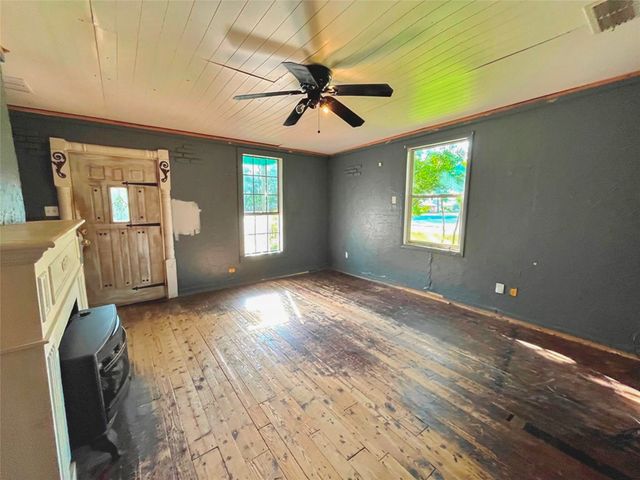 301 S Main Street, Crandall, TX 75114