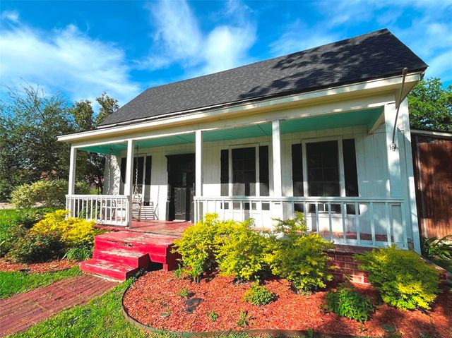 301 S Main Street, Crandall, TX 75114