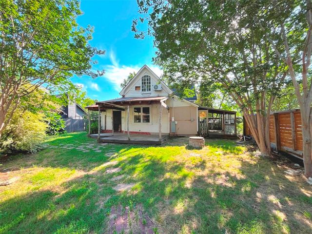 301 S Main Street, Crandall, TX 75114