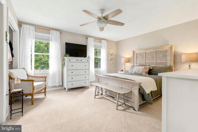 1223 HOLLOW RD, Collegeville, PA 19426