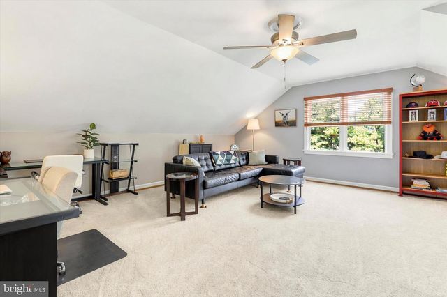 1223 HOLLOW RD, Collegeville, PA 19426