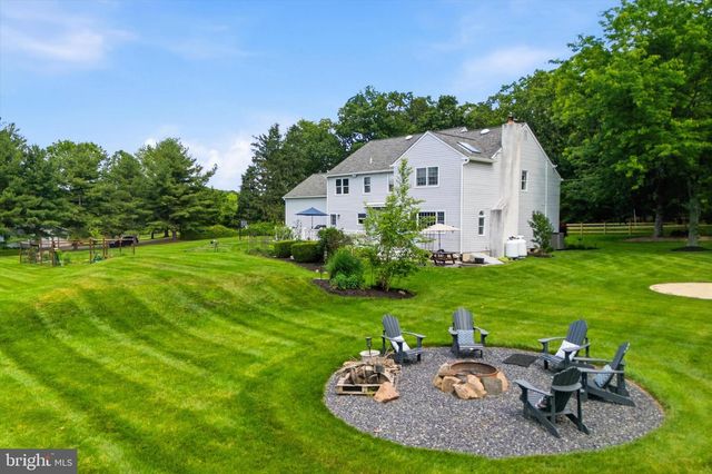 1223 HOLLOW RD, Collegeville, PA 19426