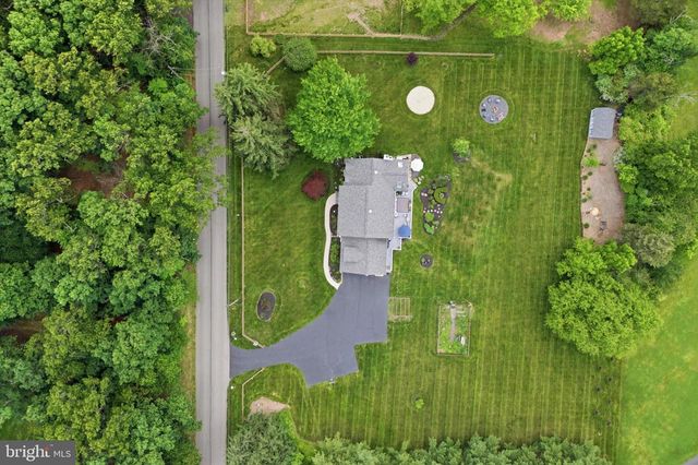 1223 HOLLOW RD, Collegeville, PA 19426