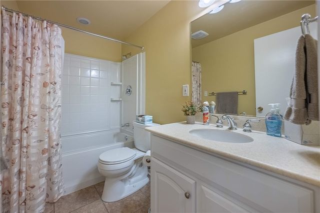 1180 Heathshire Drive, Washington Twp, OH 45459
