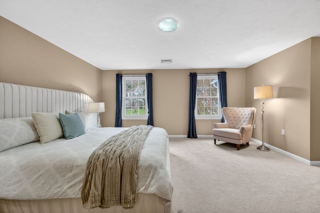 60 Rosemont Dr, North Andover, MA 01845