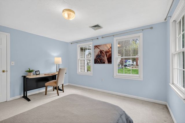 60 Rosemont Dr, North Andover, MA 01845
