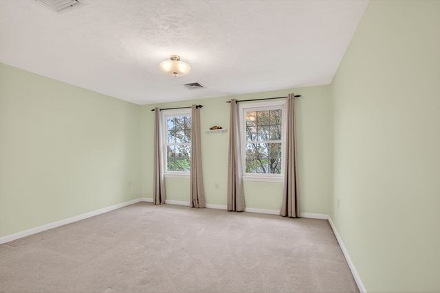60 Rosemont Dr, North Andover, MA 01845
