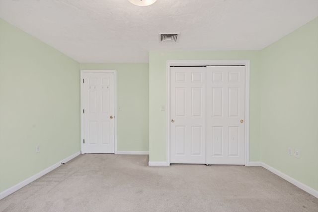 60 Rosemont Dr, North Andover, MA 01845