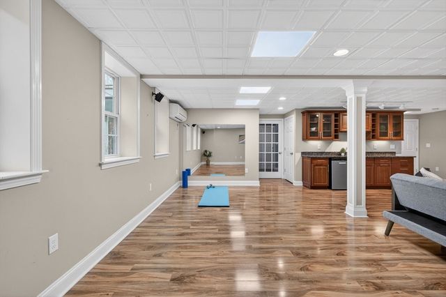 60 Rosemont Dr, North Andover, MA 01845