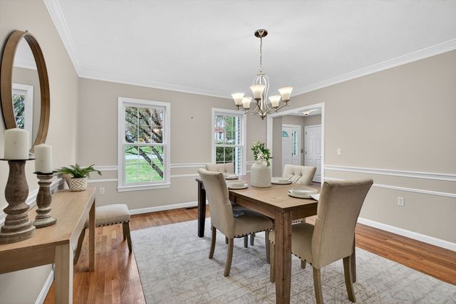 60 Rosemont Dr, North Andover, MA 01845