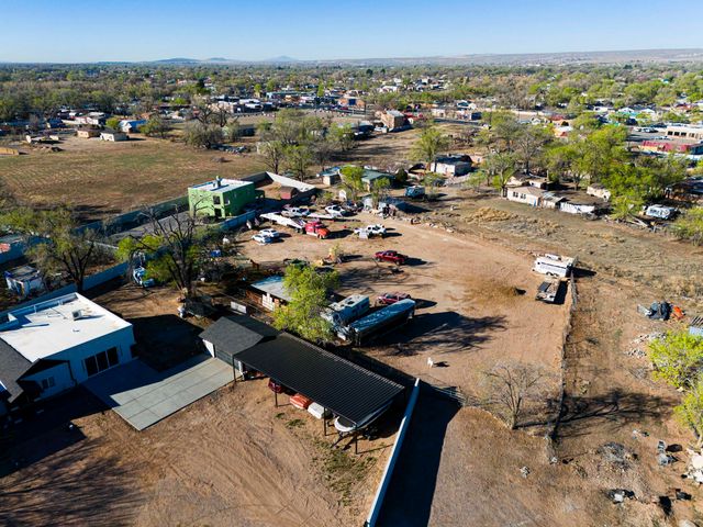 2255 Perry Road SW, Albuquerque, NM 87105