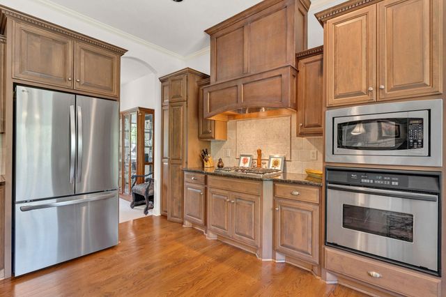 9237 N Wilson Estates Ct, Wichita, KS 67206