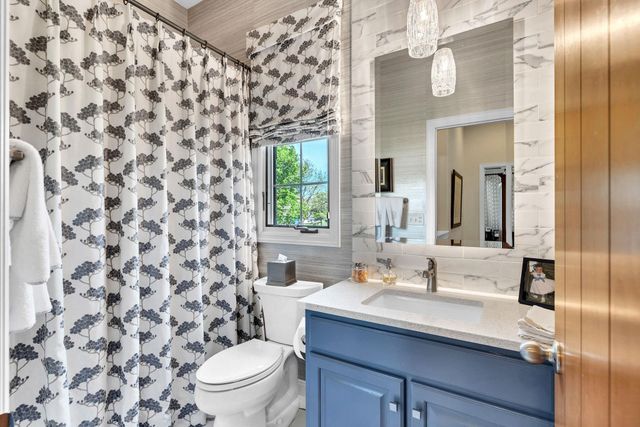 9237 N Wilson Estates Ct, Wichita, KS 67206
