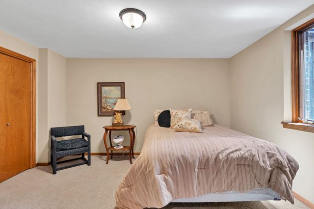 9237 N Wilson Estates Ct, Wichita, KS 67206