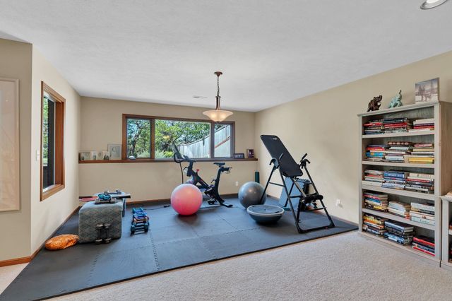 9237 N Wilson Estates Ct, Wichita, KS 67206