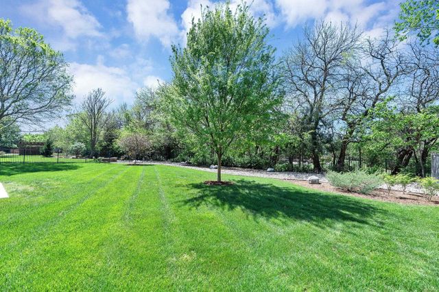 9237 N Wilson Estates Ct, Wichita, KS 67206