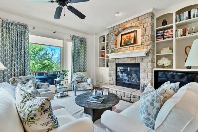 9237 N Wilson Estates Ct, Wichita, KS 67206