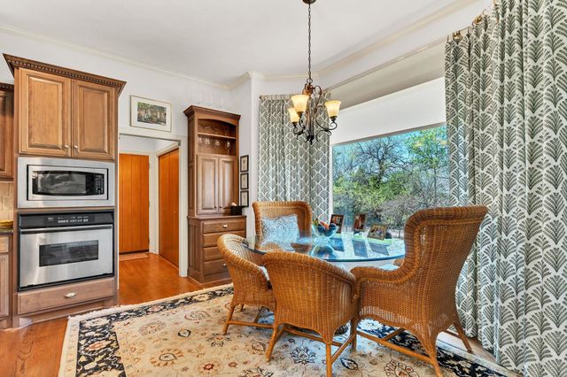 9237 N Wilson Estates Ct, Wichita, KS 67206