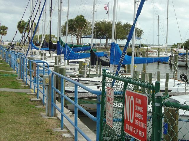 603 BALDWIN AVENUE B, Safety Harbor, FL 34695