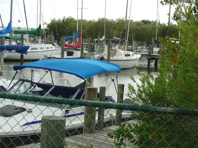 603 BALDWIN AVENUE B, Safety Harbor, FL 34695