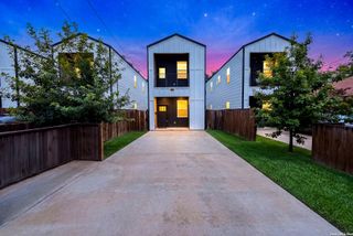1727 E CROCKETT ST, San Antonio, TX 78202