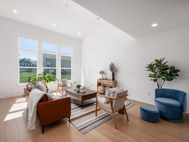 8891 Winthrop Lane, Plain City, OH 43064