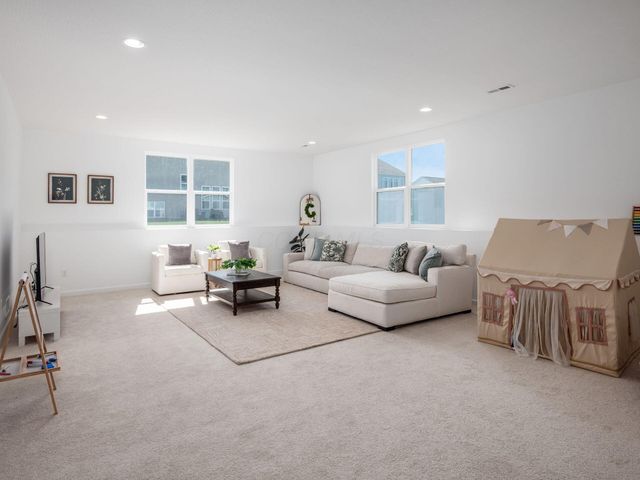 8891 Winthrop Lane, Plain City, OH 43064