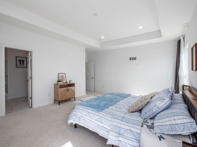 8891 Winthrop Lane, Plain City, OH 43064