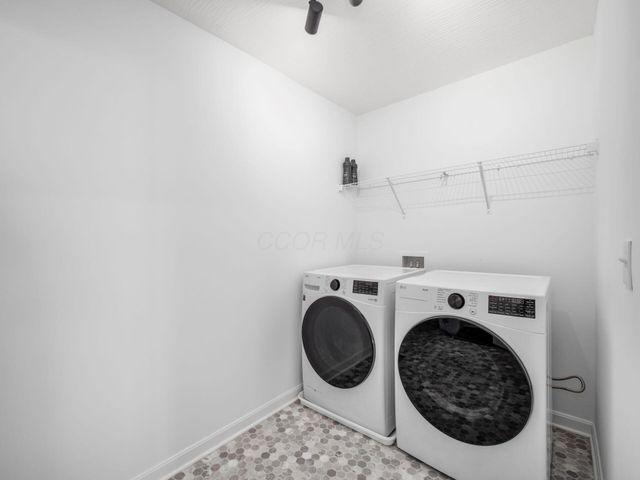 8891 Winthrop Lane, Plain City, OH 43064