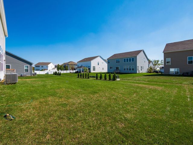 8891 Winthrop Lane, Plain City, OH 43064