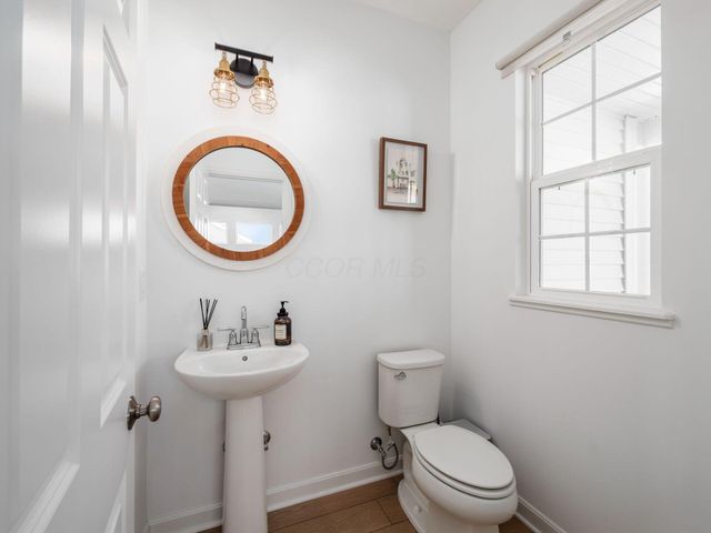 8891 Winthrop Lane, Plain City, OH 43064