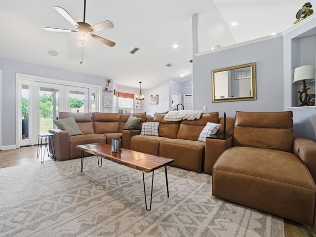 7817 LAUREL VIEW DRIVE, Mount Dora, FL 32757