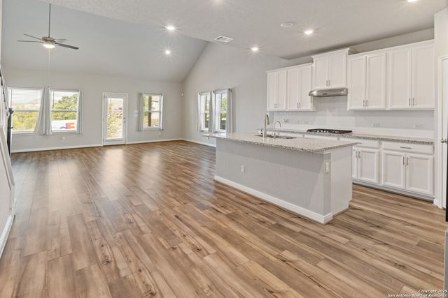 1543 Argon, San Antonio, TX 78245