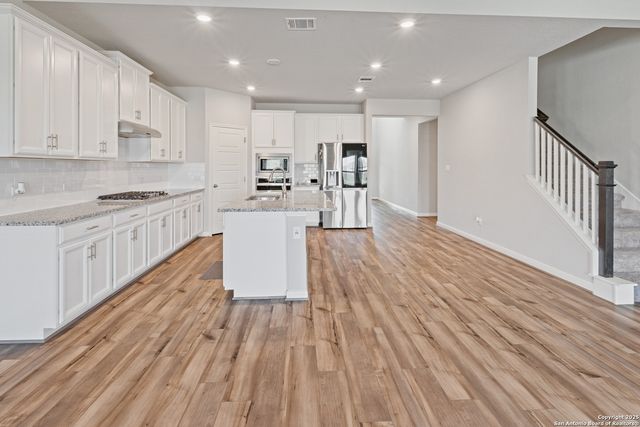 1543 Argon, San Antonio, TX 78245