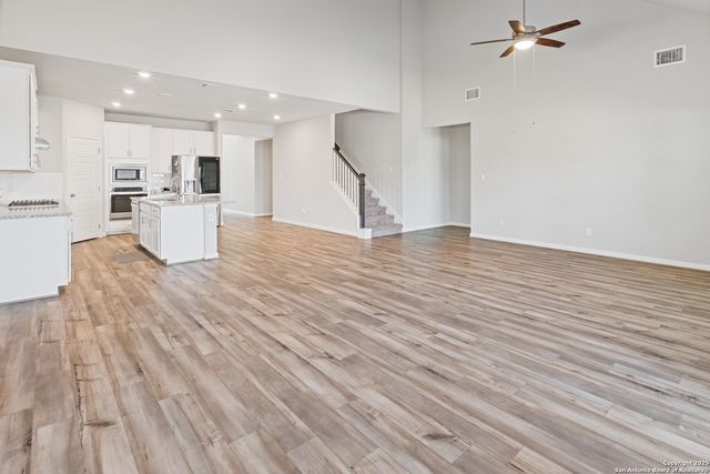 1543 Argon, San Antonio, TX 78245