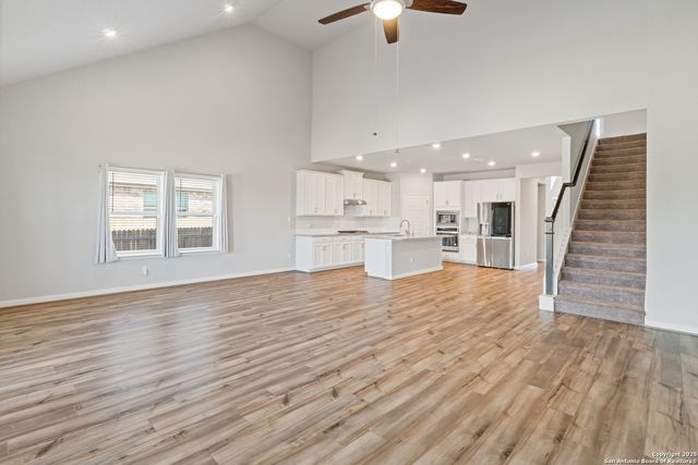 1543 Argon, San Antonio, TX 78245