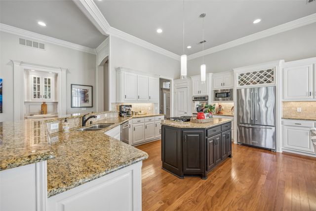 5644 Southern Hills Drive, Frisco, TX 75034