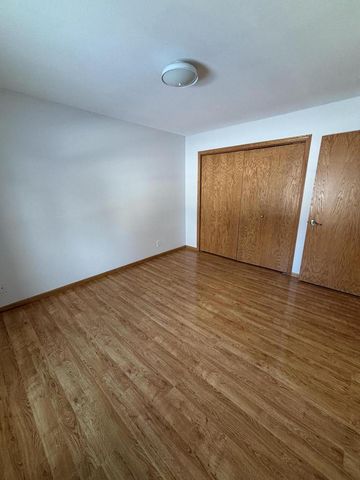 1633 Carlson PLACE, Watertown, WI 53094