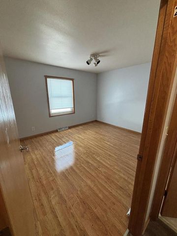 1633 Carlson PLACE, Watertown, WI 53094