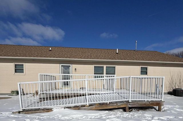 1633 Carlson PLACE, Watertown, WI 53094