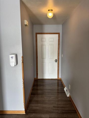 1633 Carlson PLACE, Watertown, WI 53094