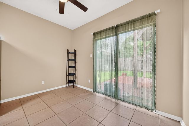 21915 Willow Shadows Drive, Tomball, TX 77375