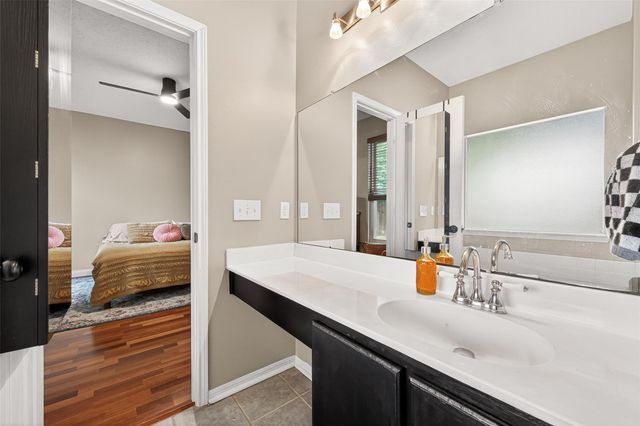 21915 Willow Shadows Drive, Tomball, TX 77375