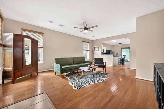 21915 Willow Shadows Drive, Tomball, TX 77375