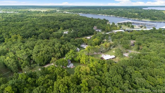 450521 Lake Shore Drive, Afton, OK 74331