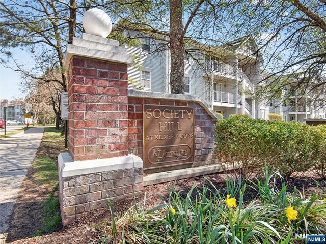 403 Poets Way 403, Mahwah, NJ 07430