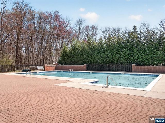 403 Poets Way 403, Mahwah, NJ 07430