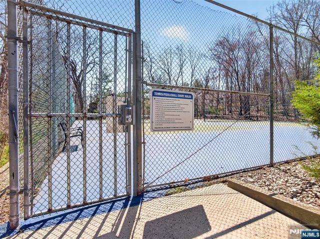 403 Poets Way 403, Mahwah, NJ 07430